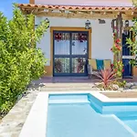 Carcavelos With Pool *