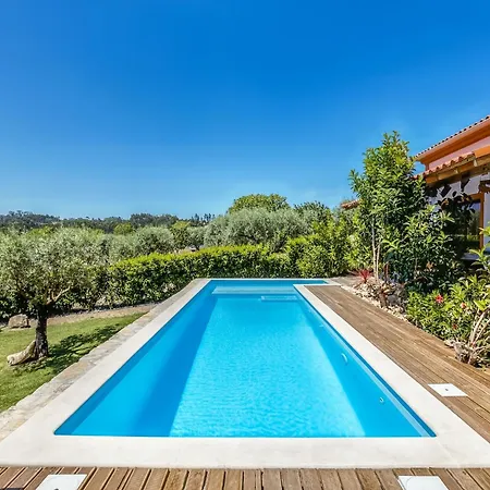 Carcavelos With Pool