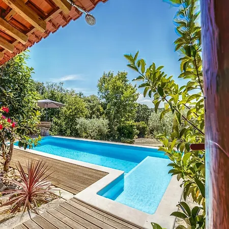 Carcavelos With Pool Tatil Evi *