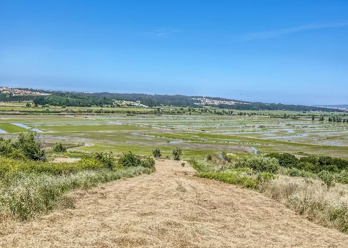 Carcavelos With Pool
